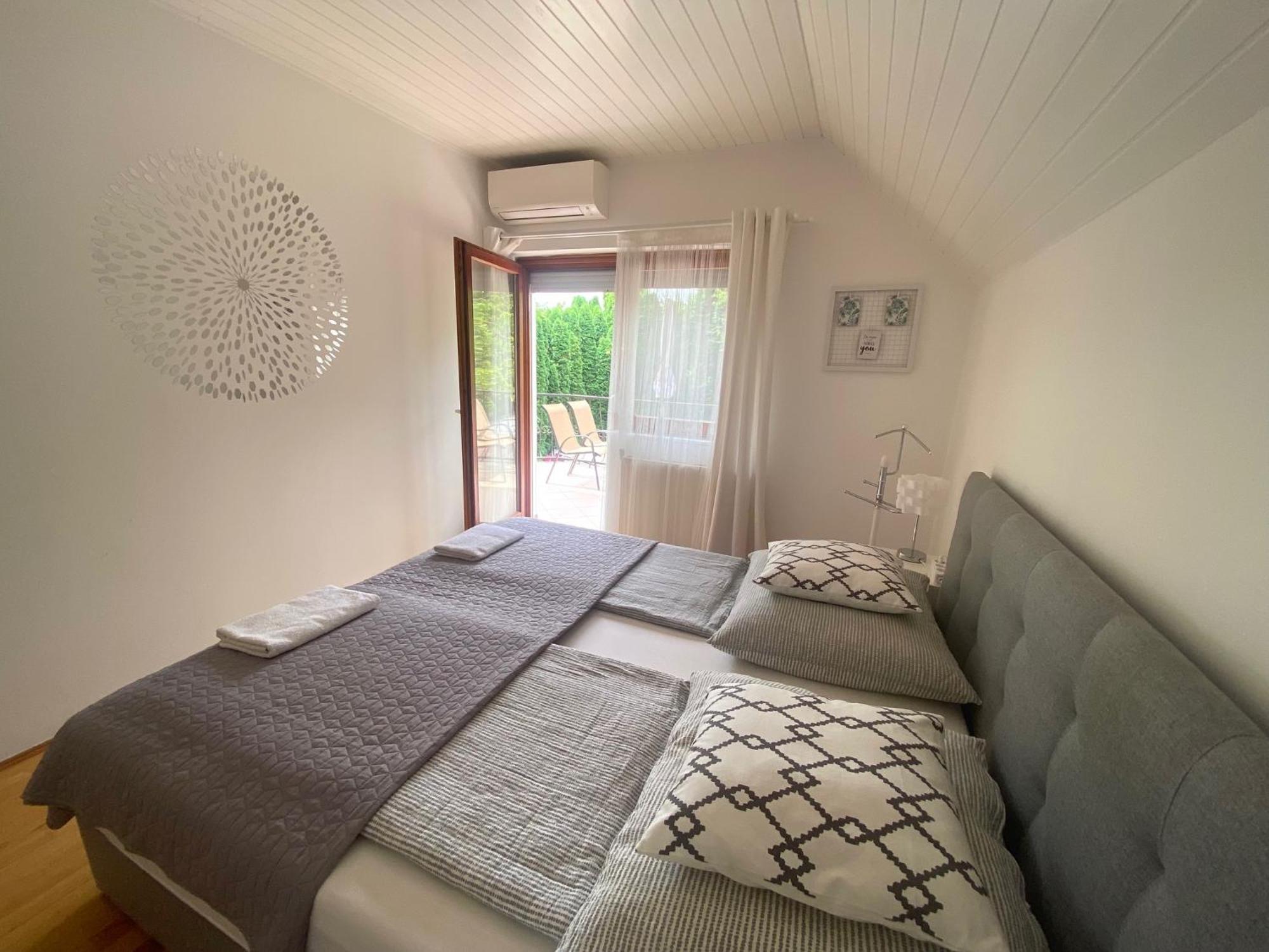 Do-Ti Apartmanhaz 발라톤엘 외부 사진
